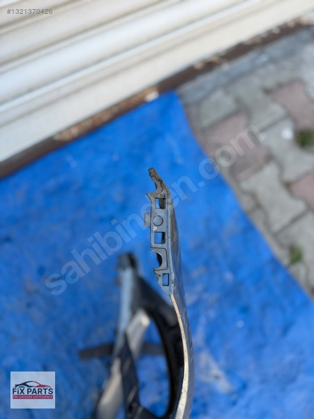 Mercedes C Tampon (Ön)