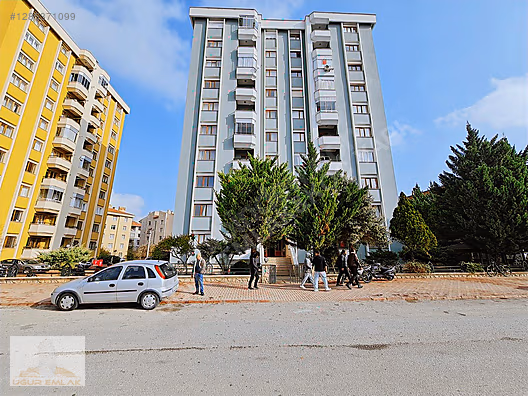 UĞUREMLAK'TAN SELÇUK TIPFAKÜLTESİ KARŞISINDA TEMİZ 3+1 KİRALIK #1285371099