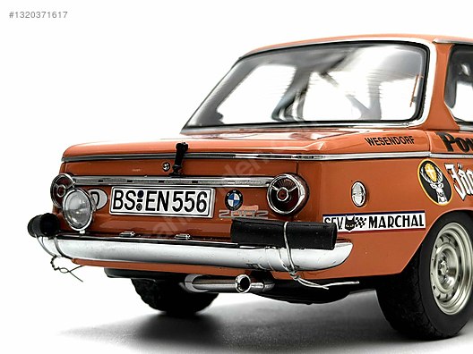 Autoart Diecast Model 1:18 BMW Araba - 1320371617