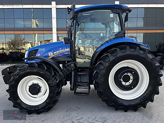 Machinery / Agricultural Machines / Tractors / New Holland / TR6.120