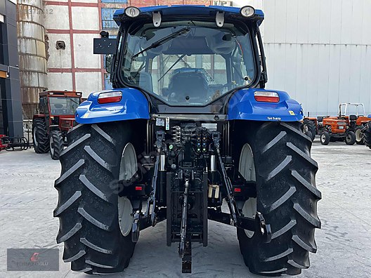 Machinery / Agricultural Machines / Tractors / New Holland / TR6.120