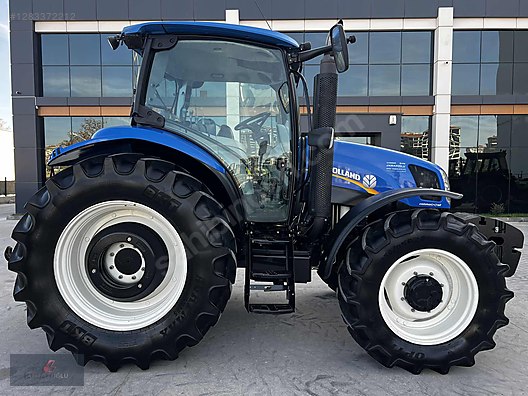 Machinery / Agricultural Machines / Tractors / New Holland / TR6.120