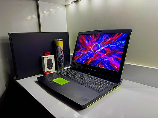 AlienwareゲーミングPC　i7-6700/GTX1070 Alienware / GTX1070 8GB ALİENWARE 17 R4 | İ7 7700HQ | 16GB | 17.3