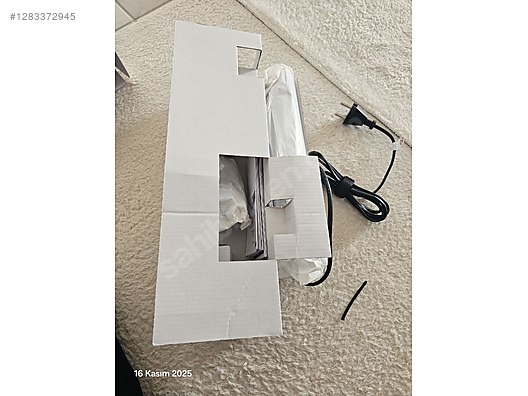 İkinci El ve Sıfır Alışveriş / Kişisel Bakım & Kozmetik / Saç Bakımı / Şekillendirme / Saç Kurutma Makinesi