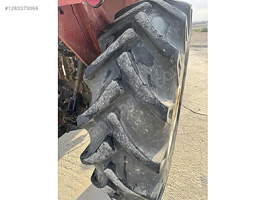 Machinery / Agricultural Machines / Tractors / New Holland / 54C