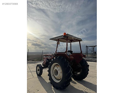 Machinery / Agricultural Machines / Tractors / New Holland / 54C