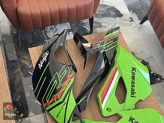 Grenaj / KAWASAKİ ZX4RR ZX4-RR ZX-4RR SAĞ SOL YAN GRENAJLAR 23-24