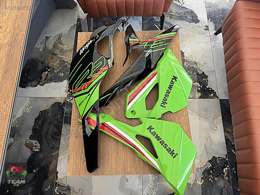 Grenaj / KAWASAKİ ZX4RR ZX4-RR ZX-4RR SAĞ SOL YAN GRENAJLAR 23-24
