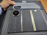 HUAWEI Mate XT- ULTIMATE DESGIN