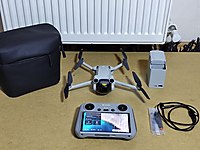 AZ KULLANILMIŞ DJİ MİNİ 3 PRO FLY MORE COMBO ekranlı RC kumanda