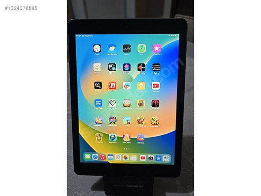 Apple iPad 5 32 GB Tablet - 1324376895