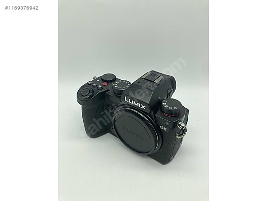 Panasonic Lumix DC-S5 Aynasız Dijital Fotoğraf Makinesi Fiyatları
