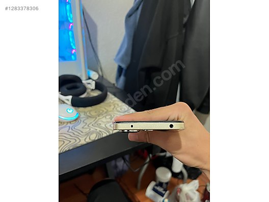 Used & Brand New Items / Cell Phones & Accessories / Cell Phones / Xiaomi / 13