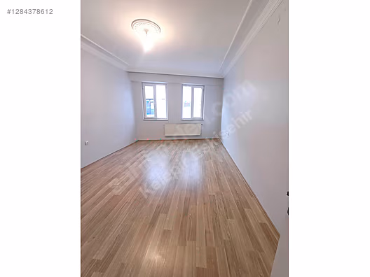 KELEPİR ESKİŞEHİR'DEN ŞAHİN CAD. YAKINI KİRALIK ARAKAT 3+1 DAİRE #1284378612