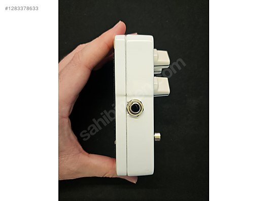 Used & Brand New Items / Music / Musical Instruments / Equipment / Effect Pedals