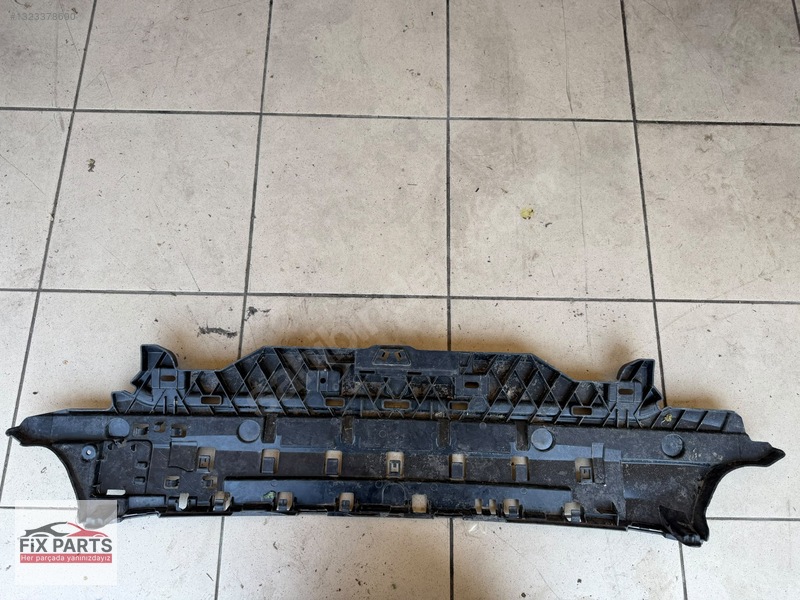 BMW 5 Serisi Tampon Braketi (Arka)