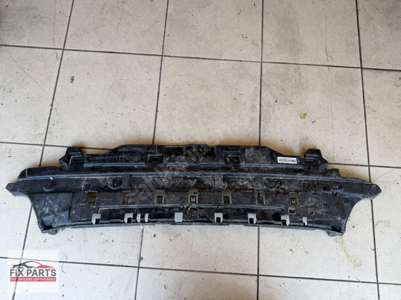 BMW 5 Serisi Tampon Braketi (Arka)
