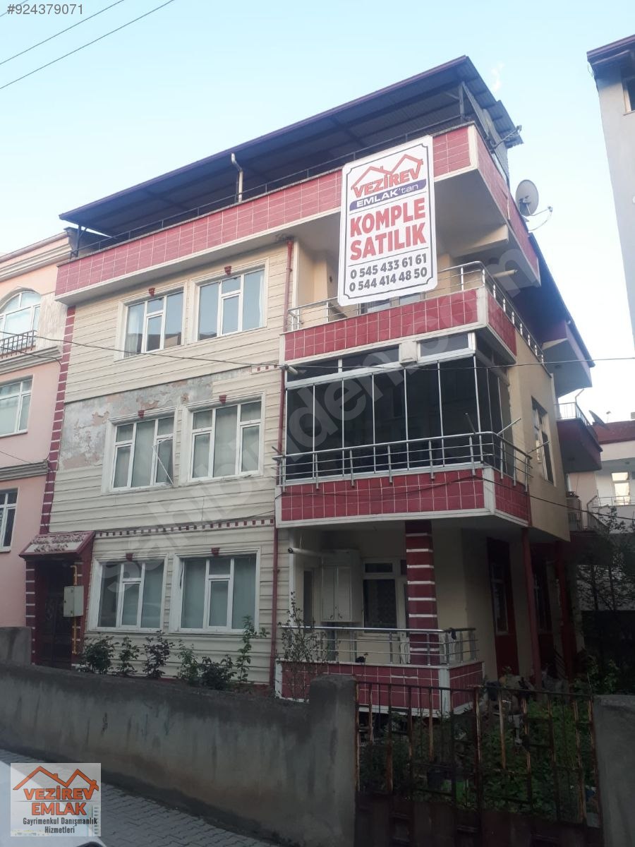 VEZİREV EMLAK�TAN CUMHURİYET MAH. 3 KATLI KOMPLE SATILIK BİNA Satılık