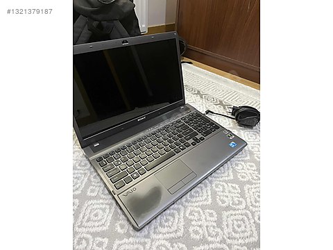 Sony / Sony VAIO VPC-F12KFX/B 17.3 Laptop pazarlık payı var