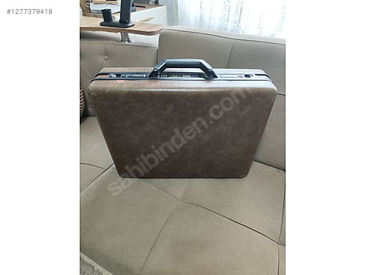 Used & Brand New Items / Clothing & Accessories / Suitcases & Luggage / Single