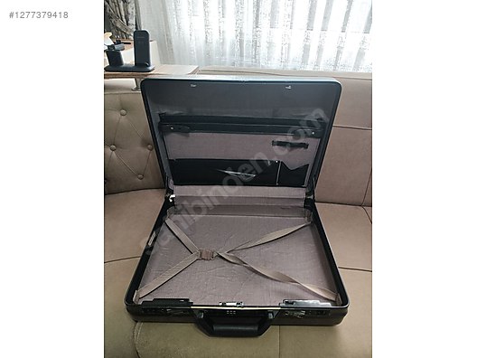 Used & Brand New Items / Clothing & Accessories / Suitcases & Luggage / Single