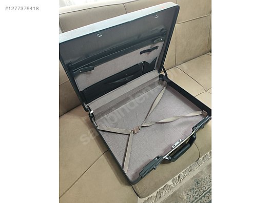 Used & Brand New Items / Clothing & Accessories / Suitcases & Luggage / Single