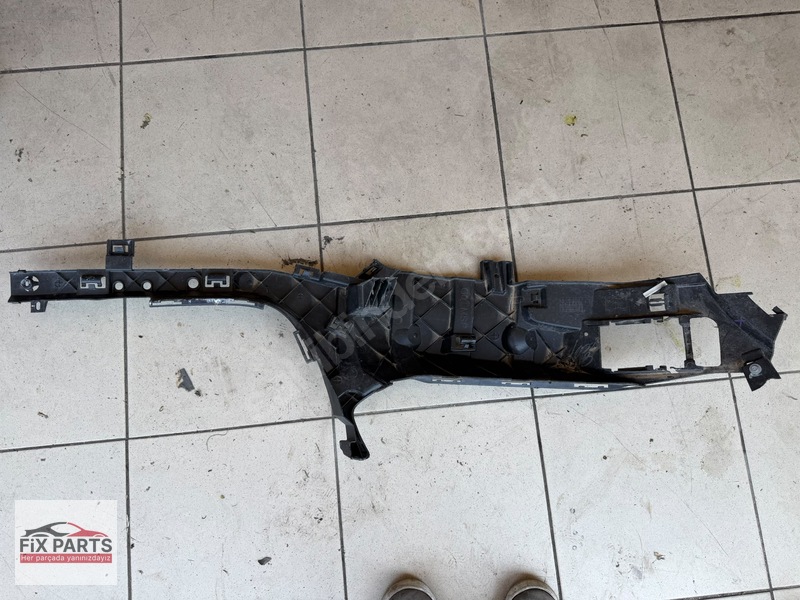 BMW X3 Tampon Braketi (Ön)