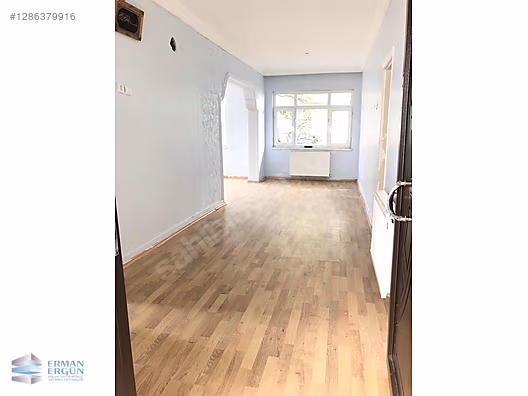 Köseoğlu Cami Karşısı 3 Katlı Binanın 1. Katı 2+1 90m2 Kiralık #1286379916