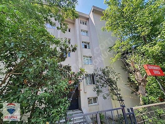 Uğur Mumcu Yatırımlık Site ve Yeşillikler İçinde 3+1
