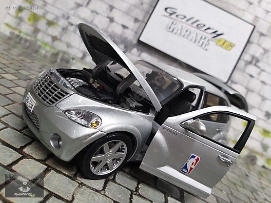 Autoart Diecast Model 1:18 Chrysler Araba - 1244380404