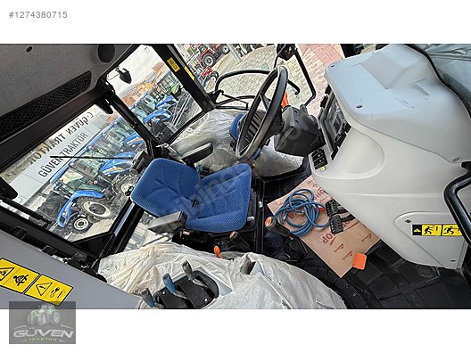 Machinery / Agricultural Machines / Tractors / New Holland / TD5.80