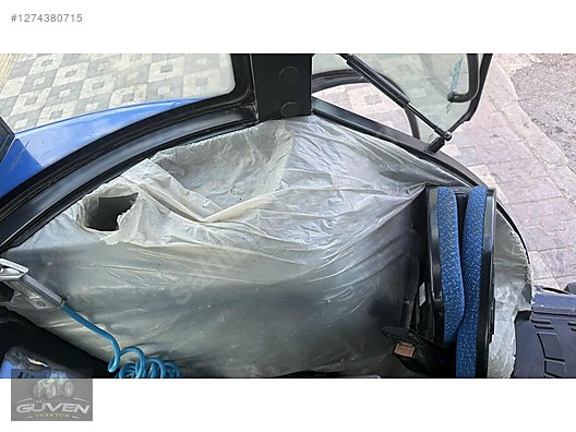 Machinery / Agricultural Machines / Tractors / New Holland / TD5.80