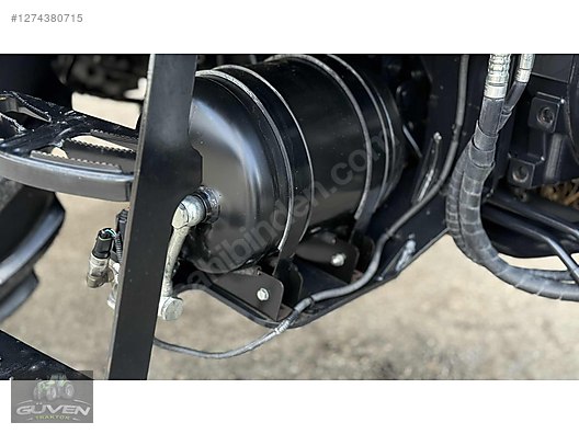 Machinery / Agricultural Machines / Tractors / New Holland / TD5.80