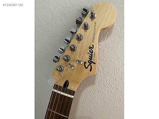 Squier Elektro Gitar