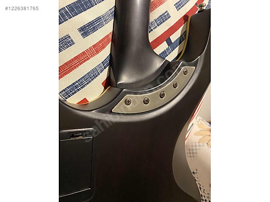 İkinci El ve Sıfır Alışveriş / Müzik / Müzik Aletleri / Telli Çalgılar / Gitar / Elektro