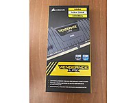 CORSAIR 8GB Vengeance Siyah DDR4 3200Mhz CL16 #1283382392