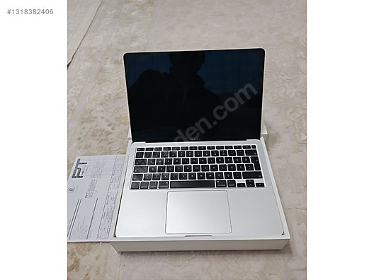 Apple Macbook / SIFIR DENGİNDE ÇİZİKSİZ MACBOOK AİR 2020 İ3 8GB