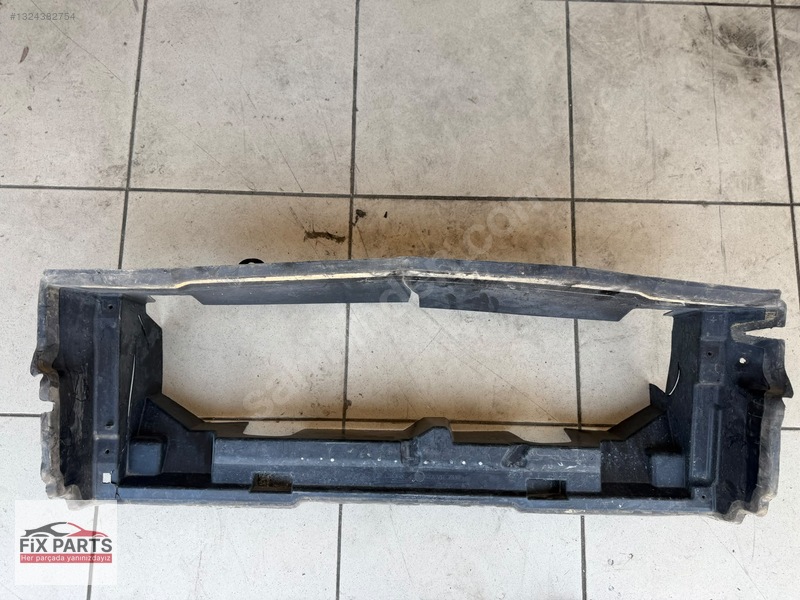 Land Rover Defender Ön Panel