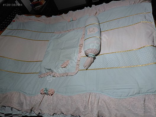 İkinci El ve Sıfır Alışveriş / Ev Dekorasyon / Ev Tekstili / Yatak Örtüsü