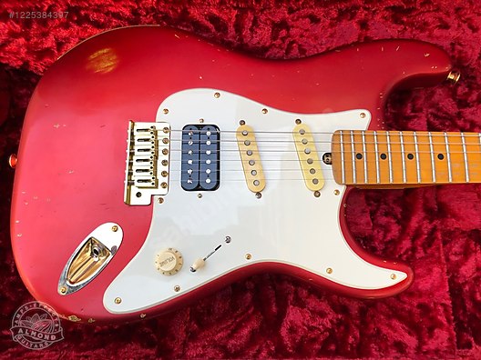 İkinci El ve Sıfır Alışveriş / Müzik / Müzik Aletleri / Telli Çalgılar / Gitar / Elektro