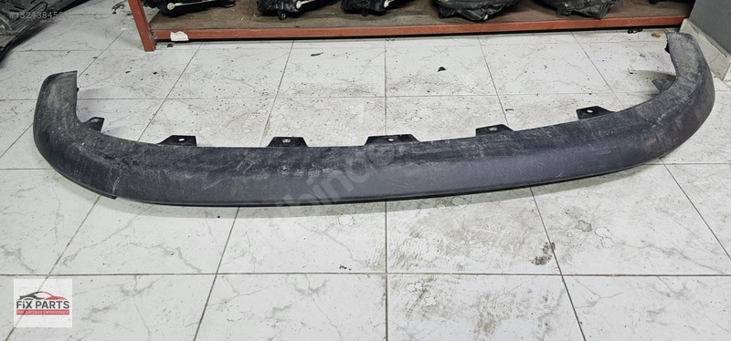 Tesla Model Y Tampon (Ön)