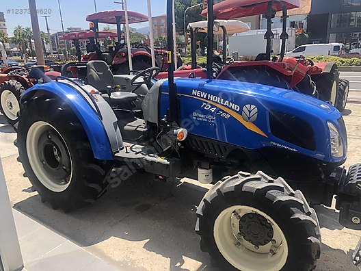 Machinery / Agricultural Machines / Tractors / New Holland / TD4.78B