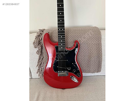 İkinci El ve Sıfır Alışveriş / Müzik / Müzik Aletleri / Telli Çalgılar / Gitar / Elektro