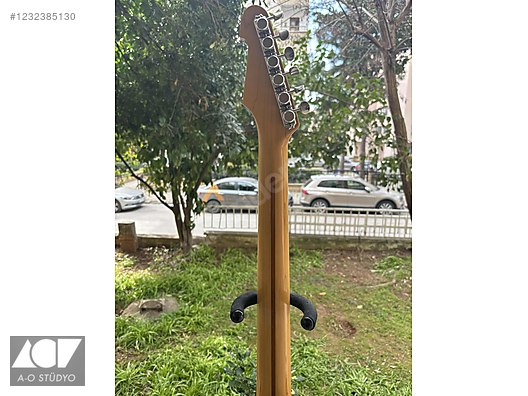 İkinci El ve Sıfır Alışveriş / Müzik / Müzik Aletleri / Telli Çalgılar / Gitar / Elektro