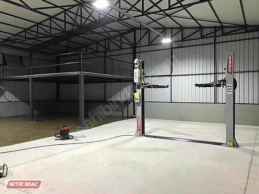 Machinery / Industrial / Industrial Machines / Automotive