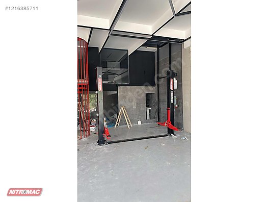 Machinery / Industrial / Industrial Machines / Automotive