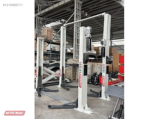 Machinery / Industrial / Industrial Machines / Automotive