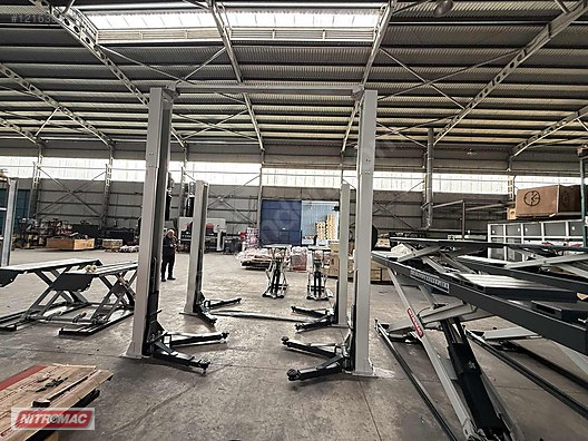 Machinery / Industrial / Industrial Machines / Automotive