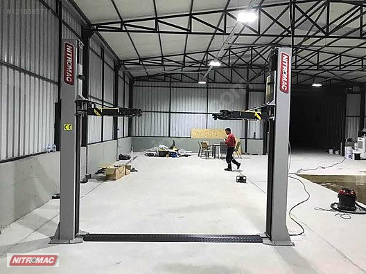 Machinery / Industrial / Industrial Machines / Automotive