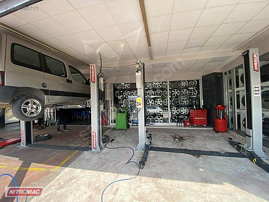 Machinery / Industrial / Industrial Machines / Automotive